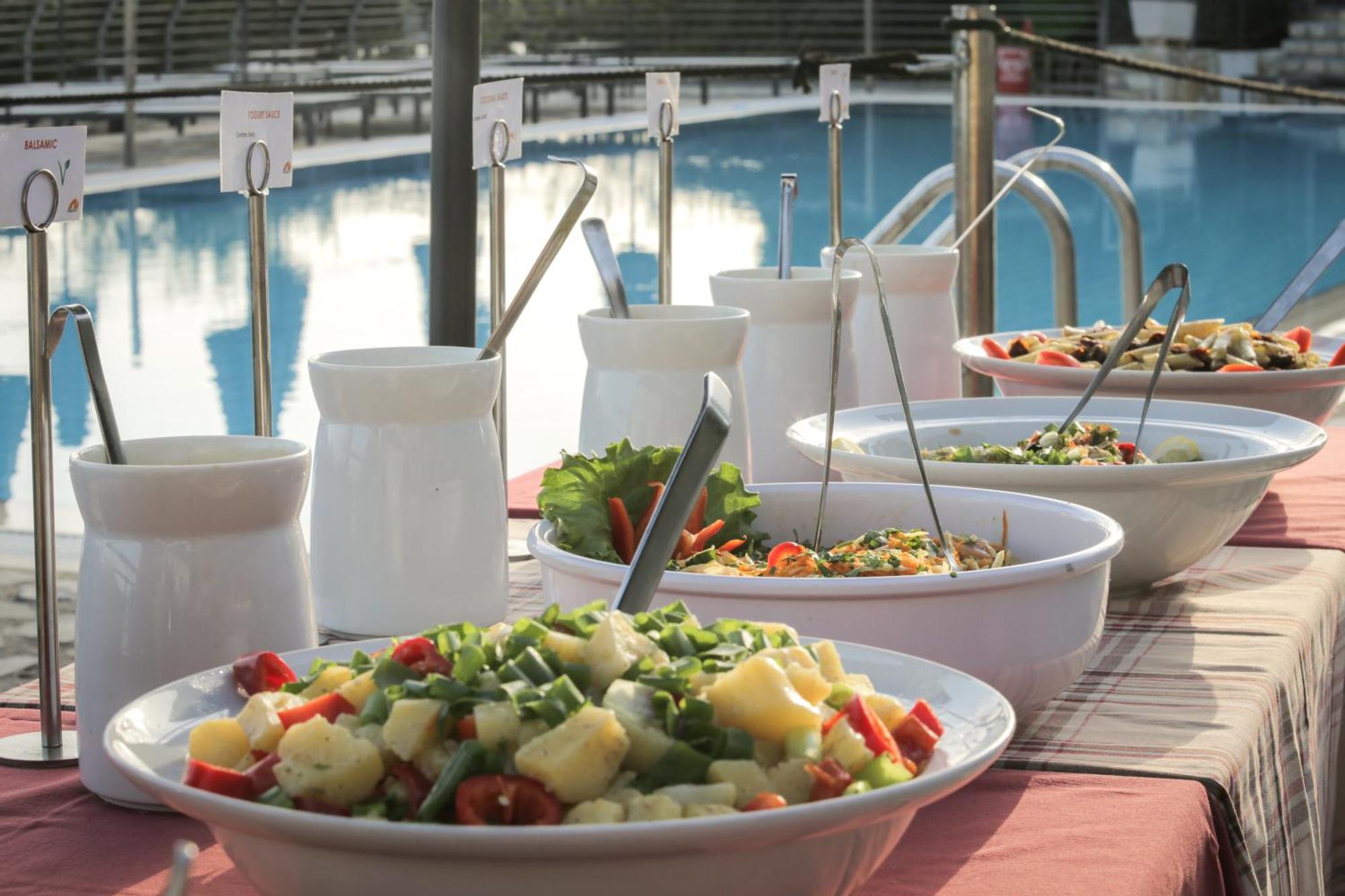 فندق Neilson Messini Activity Beach Club كالاماتا المظهر الخارجي الصورة
